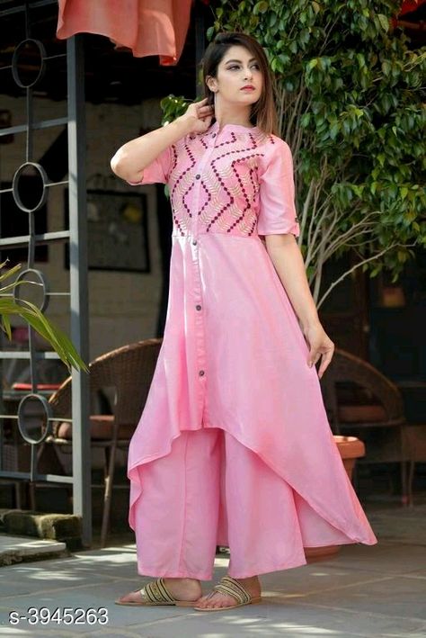 Kurti set:fabric & price.variable free COD whatsapp+919199626046 High Low Kurti Designs Party Wear, Kurti Designs With Plazo, Frock Plazo, High Low Kurti Designs, Kurti Frock, High Low Kurti, Girls Party Wear, Embroidery On Kurtis, Kurti Set