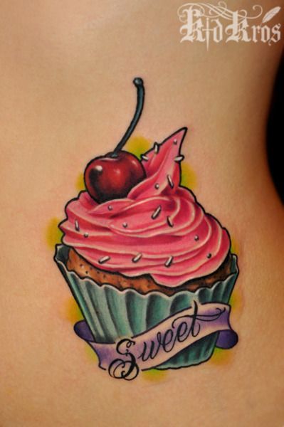 Muffin Tattoo, Cupcake Tattoo Designs, Tattoo Food, Cupcake Tattoo, Candy Tattoo, Cupcake Tattoos, Food Tattoos, Sweet Tattoos, Geniale Tattoos