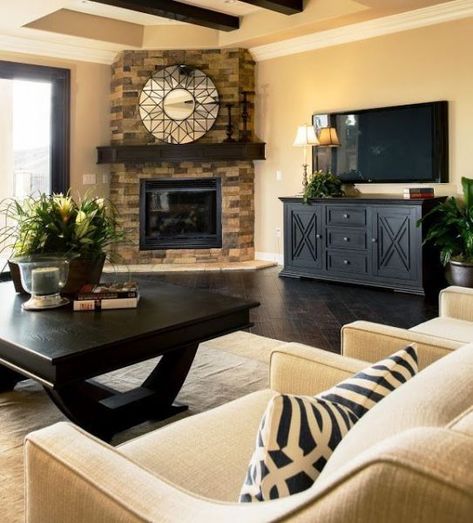 32 Fantastic Corner Fireplace Ideas You Need To See Corner Fireplace Living Room, Arrange Furniture, Furniture Placement Living Room, Tv Fal, Room Arrangement, Furnitur Ruang Keluarga, Living Room Furniture Layout, Living Room Furniture Arrangement, Living Room Arrangements