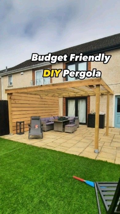 Finally....I've gotten around to editing all the footage of the pergola build. I've tried to keep it under 70 seconds so if there is something I missed or you want more information please let me know. Do you want a post with photos, a material list and a cost breakdown? Have a great weekend #thisthatanddiy #diy #youcandiy #buildityourself #budgetdiy #outdoordiy #woodworking #gardendiys #diypwrgola #buildyourownpergola #myhomemyway #learningasigo #gardenproject #pergola @accessplasticsltd @ Diy Simple Pergola, Easy Pergola Ideas Diy, How To Build A Pergola, Diy Pergola Freestanding, Diy Pergola Attached To House, Florida Backyard Ideas, Pergola Build, Backyard Pallet Ideas, Pergola Diy