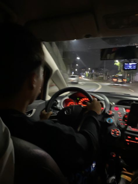 night drives chaotic pictures blurry aesthetic pics Chaotic Night Aesthetic, Chaotic Core Aesthetic, Chaotic Girl Aesthetic, Chaotic Pictures, Blurry Aesthetic, Chaotic Energy, Mcu Dr, Night Drives, Night Photos