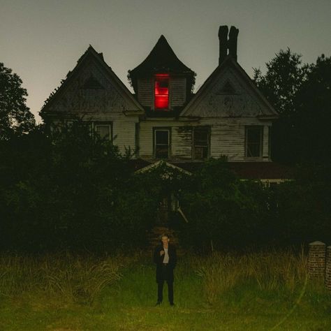 Briscoe’s Instagram photo: “Way on down south with @bowerjamie” Southern Gothic Aesthetic, Creepy Core, Jamie Campbell, American Gothic, Jamie Campbell Bower, Southern Gothic, Gothic Aesthetic, Ap Art, Dark Places