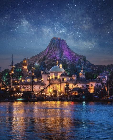 Disneysea Tokyo, Tokyo Aesthetic, Disney Tokyo, Tokyo Disneysea, Tokyo Japan Travel, Disney Imagineering, Disney Sea, Tokyo Disney Sea, Fairytale Castle