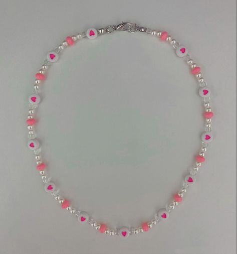 beads hearts pearl pink pinkhearts beadsaccessory idea jewelryideas pearls Bracelets And Necklaces Ideas, Heart Bead Jewelry, Beaded Jewelry Heart, Heart Beaded Jewelry, Pink Bead Bracelet Ideas, Pearl Beads Bracelet, Pink Beads Bracelets, Beaded Necklace Ideas Handmade, Pink Necklace Aesthetic