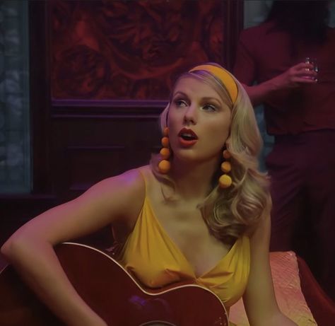 Taylor Swift Lover Music Video, Taylor Swift Outfits Music Videos, Lover Music Video, Blondie Albums, Taylor Swift Lover Era, Taylor Swift Discography, Taylor Swift Music Videos, Dove Cameron Style, Aesthetic Era