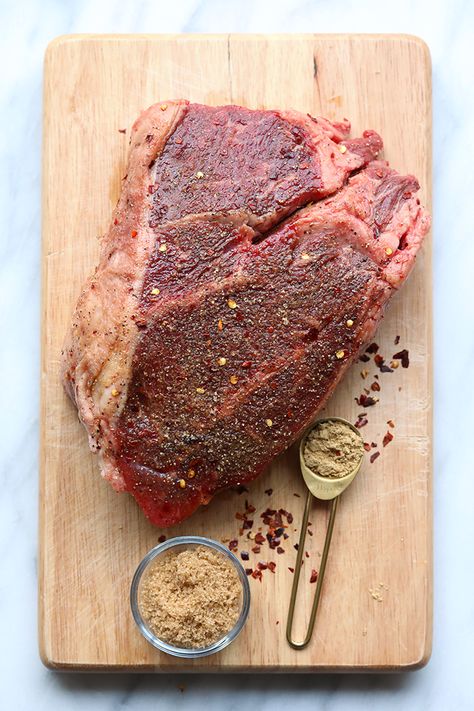 All you have to do is throw a dry rub a 2 pound beef roast and throw it into the Instant Pot for 2 hours, for delicious and easy Shredded Korean Beef. Korean Roast Beef, Beef Chuck Shoulder Roast Recipes Instant Pot, Cross Rib Roast Recipes Instant Pot, Recipe For Roast Beef, Korean Beef Bowl Recipe, Instant Pot Chuck Roast, Instant Pot Korean Beef, Top Round Roast Recipe, Beef Shoulder Roast