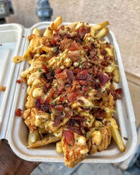 Chicken Bacon Ranch Fries, Bacon Ranch Fries, Ranch Fries, Grandma Pie, Loaded Chicken, Parmesan Fries, French Fries Recipe, Baked Fries, Food Babe