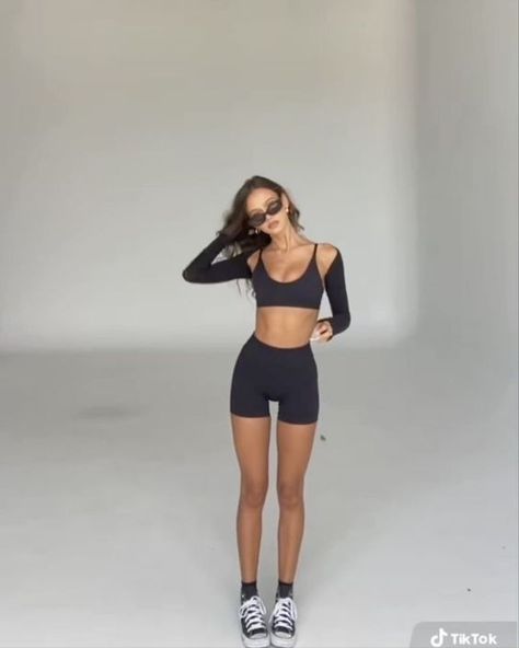 Bunny Outfits, Cute Gym Outfits, Shorts Sets, Yoga Outfit, Outfit For Women, Outfit Yoga, Gym Fits, Workout Fits, Fitness Inspiration Body