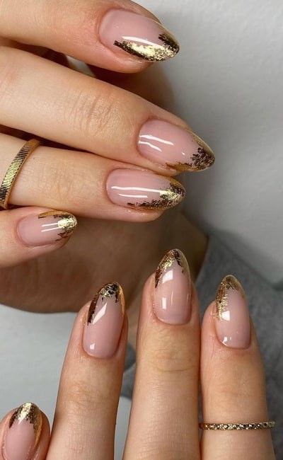 Rose Gold Leaf Nails, French Nail With Gold, Rose Gold French Nails, Rose Gold French Tip Nails, Gold And Pink Nails, Nails With Rose Gold, Gold Tip Nails, Pink Gold Nails, Bride Nail