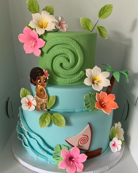 Moana Party Desserts, Moana Cake And Cupcakes, Moana One Year Old Party, Moana Gender Reveal, Moana First Birthday Cake, Moana Theme Quinceanera, Moana Bday Cake, 2nd Birthday Moana Theme, Moana Themed Birthday Cake