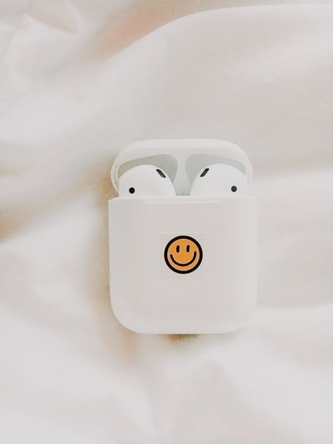 Cute Ipod Cases, Apple Airpods Case, Cute Headphones, Earbuds Case, Apple Cases, Ipod Cases, Air Pods, Airpods Case, Iphone Accessories