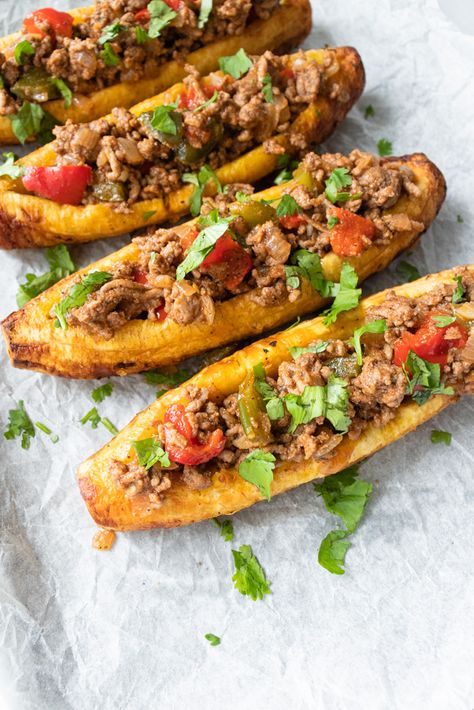 Stuffed Plantains, Plantain Recipes, Puerto Rican Dishes, Boricua Recipes, Ripe Plantain, Dominican Food, Caribbean Food, Weekly Meal Plan, Latin Food