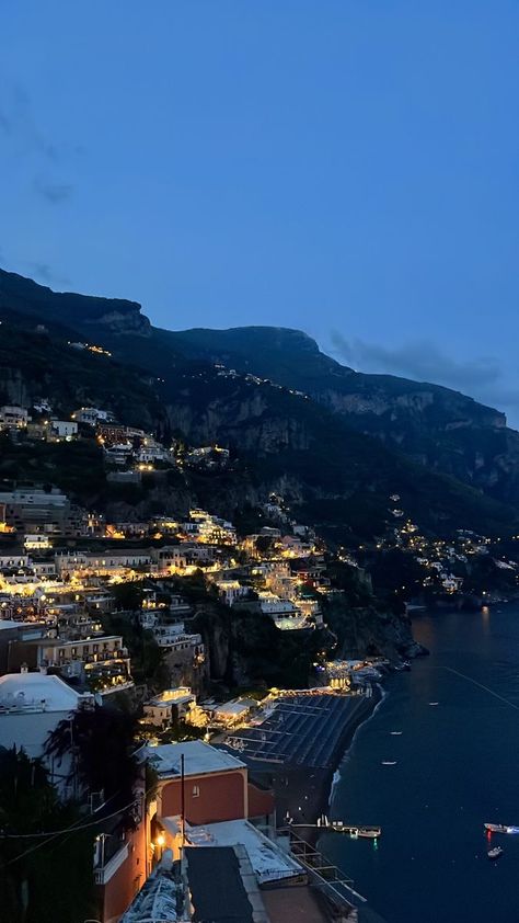 Italy At Night, Future Manifestation, Italy Villages, I Want More, Night Off, Positano Italy, Night Scenery, Italy Aesthetic, Pretty Landscapes