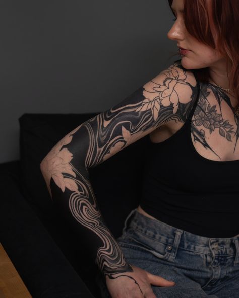 Asymmetrical sleeves. Liquid marble tattoo. I’m located in Utah but I’ll be traveling to Virginia in Sept. I have 9th, 11th available still! #utahtattooartist #blkttt #saltlaketattoo #tattooart #utahtattoo #tattooideas #tattooedwomen #abstracttattoo #freehandtattoo #blackworkers #darkornaments #neojapanesetattoo Negative Tattoo Sleeve, Knee Tattoo Blackwork, Marble Sleeve Tattoo, Abstract Black Work Tattoo, Woman Arm Sleeve Tattoo, Japanese Blackwork Tattoo, Tattoo Rework, Tatu Ideas, Marble Tattoo