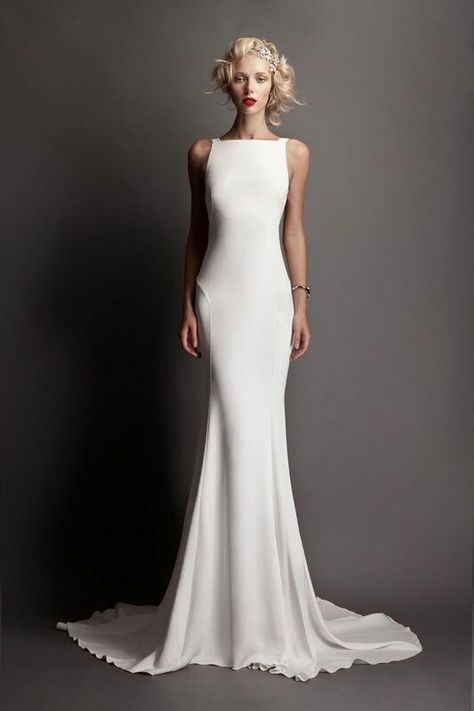 Simple Wedding Dresses for the Minimalistic Bride. the lane Laurie bessems satin bridal gowns. // minimalistic // minimalistic bride // minimalistic wedding // #minimalisticbride #minimalisticwedding #satinbridalgowns Sleek Wedding Dress, Wedding Gown Simple, Bride Dress Simple, Popular Wedding Dresses, Minimalist Bride, Simple Gowns, Dream Wedding Ideas Dresses, Summer Wedding Dress, White Wedding Dresses