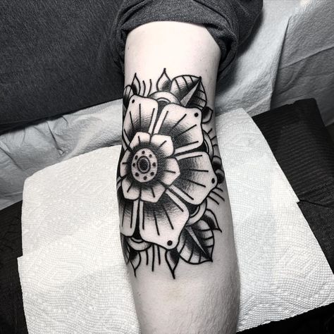 Gab Giroux | Tattoos on Instagram: “Elbow blaster from a while back !” Mandala Flower Elbow Tattoo, Elbow Cap Tattoo, Traditional Elbow Tattoos For Women, Elbow Tattoo Flower, Elbow Flower Tattoos, Upper Elbow Tattoo, Flower Elbow Tattoo, Elbow Tats, Elbow Ditch Tattoo