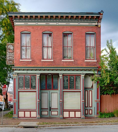 Victorian Architecture Interior, Classical Building, Saint Louis Missouri, Lafayette Square, Usa House, Town Building, Small Town America, Storefront Design, Brick Architecture