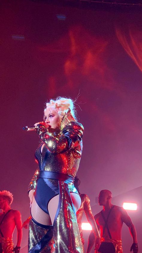 Christina Aguilera Concert, Christina Aguilera The Voice, Christina Agulara, Kesha Animal, Cristina Aguilera, Christina Aguilera, Music Icon, Debut Album, American Singers