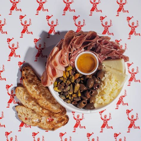 Dario Cecchini’s Cicci Di Carne Opens in NYC - La Cucina Italiana Dario Cecchini, Meat Butcher, Polenta Fries, Brookfield Place, Pistachio Pesto, Acacia Honey, Deli Sandwiches, Sandwich Shop, Food Tech