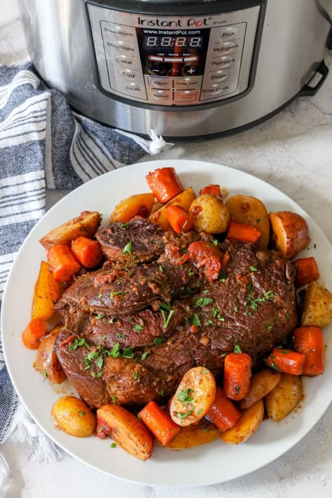 Pit Roast Instant Pot, Beef Chuck Tender Roast Recipes Instant Pot, Roast And Potatoes In Instant Pot, Insta Pot Roast Recipes Easy, English Roast Instant Pot, Yankee Pot Roast Instant Pot, Cook Roast In Instant Pot, Instapot Pot Roast With Vegetables Easy, Instant Pot Top Sirloin Roast