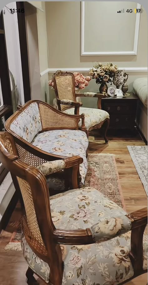 Cane Chairs Living Room, Dining Room Furniture Design, Cane Chairs, Drawing Room Design, Chairs Living Room, Luxury Furniture Sofa, Wooden Sofa Set Designs, Wood Bed Design, India Home Decor