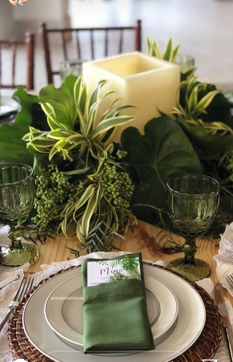 Table Setting Etiquette, Tropical Centerpieces, Tropical Floral Arrangements, Wedding Color Pallet, Green Centerpieces, Table Setting Decor, Wedding Expo, Green Table, Rustic Theme