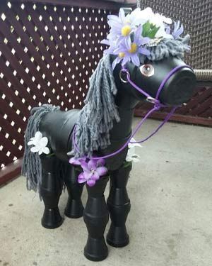 Horse Planter, Make Your Own Clay, Terra Cotta Pot Crafts Diy, Clay Pot Projects, Flower Pot People, Clay Pot People, Pot People, Flower Pot Art, Terra Cotta Pot Crafts