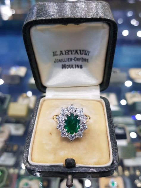 Most Expensive Emerald Ring, Edwardian Rings Engagement, Georgian Engagement Ring, Edwardian Wedding Ring, Victorian Engagement Ring, Antique Emerald Ring, Victorian Engagement Rings, Bvlgari Jewelry, Edwardian Ring