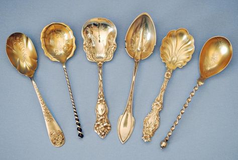 STERLING SILVER SUGAR SPOONS AND SUGAR SHELLS c.1880 - 1900 Antique Flatware, Happy April, Love Spoons, Gold Spoon, Antique Spoons, Spoon Collection, Antique Silverware, Silver Bowl, Shiny Objects