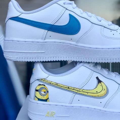 Minion Design, Painted Nike Air Force, Nike Shoes Custom, Minion Shoes, Air Force One Shoes, Custom Sneakers Diy, Painted Nikes, Custom Painted Shoes, Nike Air Force 1s