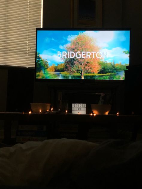 #movie #movienight #aesthetic #bridgerton #netflix #lights #friends #goals Watching Bridgerton Aesthetic, Decades Aesthetic, Tv Show Aesthetic, Summer Movie Night, Netflix Aesthetic, Cinema Box, Friends Goals, Space Story, Disney Movies To Watch