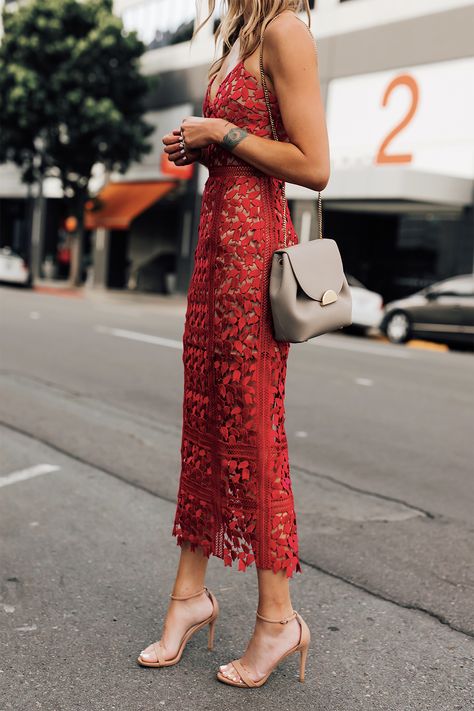 Brunch Dresses, Red Lace Midi Dress, Wedding Outfits For Women, Morning Brunch, Wedding Guest Outfit Summer Casual, Spring Wedding Guest Dress, Spring Wedding Dress, Brunch Dress, Self Portrait Dress