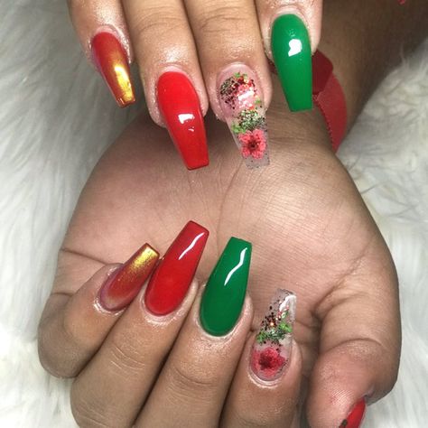 Pinterest @spiciwasabi 🦋🦋🦋 Mexico Inspired Nails Nails For Mexico, Mexico Inspired Nails, Nail Inspo Coffin, Mexican Nails, Flag Nails, Graduation Cap Decoration Diy, Fall Nail Art Designs, Inspired Nails, Coffin Nails Long