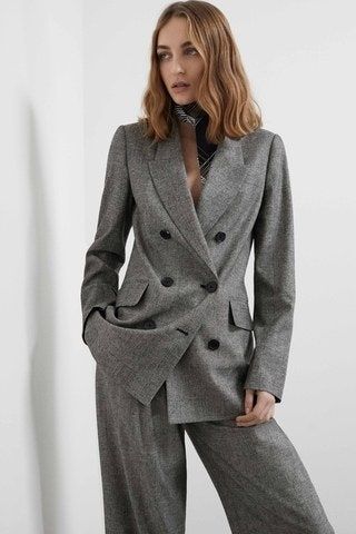 Piazza Sempione Herbst/Winter 2020-2021 Ready-to-Wear - Fashion Shows | Vogue Germany Smart Casual Women, Creative Fashion Photography, Career Outfits, Piazza Sempione, Corporate Fashion, Woman Suit Fashion, Business Dress, Vogue Russia, Career Wear