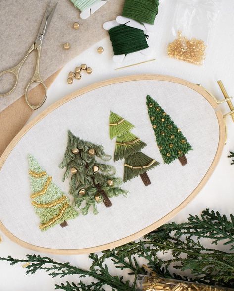 Pine Tree Embroidery, Embroidered Christmas Tree, Decorated Trees, Fall Embroidery Designs, Christmas Tree Embroidery, Christmas Tree Template, Pattern Template, Winter Project, Basic Embroidery Stitches