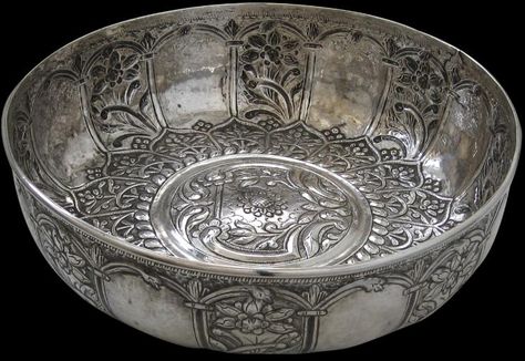 Turkish Ottoman Silver Hammam Bowl Daily Objects, Ottoman Turks, Turkish Ottoman, Room Makeovers, Floral Work, Ottoman Styling, Flower Motifs, Silver Bowl, Rustic Bathrooms