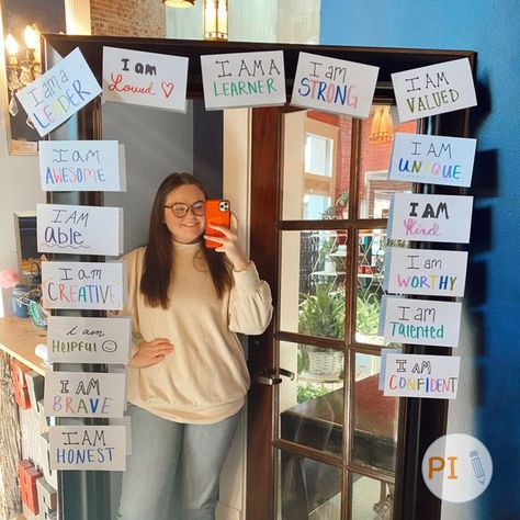 Adding an 'Affirmation Mirror' to your classroom is a simple but effective way to promote positive self-talk and build your student's confidence! Supplies: 4x6 Index Cards A mirror Markers Write statements that you believe kids should be telling themselves daily, and apply them to the mirror. /LM #classroom #teachersruletheword #confidenceintheclassroom Mirror Affirmations, Affirmation Mirror, Affirmation Board, I Am Unique, Positive Self Talk, I Am Worthy, I Am Strong, Index Cards, Positive Self Affirmations