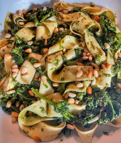 Rapini Pasta, Cooked Greens, Summer Pasta Dishes, Pappardelle Pasta, Olive Oil Recipes, Pesto Pasta Salad, Broccoli Rabe, Autumn Recipes, Nut Recipes