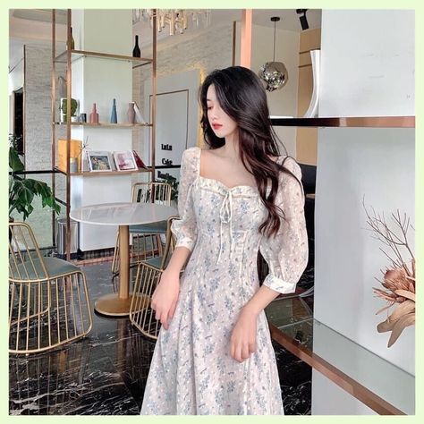 Floral Dress Korean Style, Korean Prom Dresses, Korean Floral Dress, Dresses Korean Style, Floral Dress Outfit, Floral Dress Outfits, Chic Evening Dress, Outfit Classy, Korean Fashion Dress