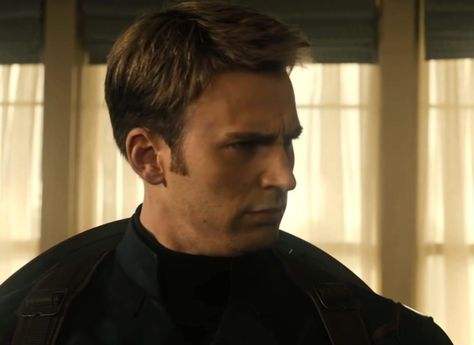 Reaction Photos, Meme Reaction, Steven Grant Rogers, Steven Grant, Avengers Cast, Marvel Photo, Marvel Images, Reaction Face, Avengers Memes