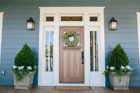 Fixer Upper Front Porch and Door Ideas - Nest of Posies Craftsman Front Door With Sidelights, Door With Sidelights And Transom, Entrance Farmhouse, Craftsman Front Door, Exterior Front Door Colors, Front Door With Sidelights, Exterior House Doors, Door With Sidelights, Trendy Farmhouse