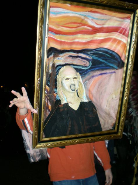 Walking painting of Munch's The Scream at the NYC Village Halloween Parade. 🎃 😱 Scream Costume, Halloween Parade, The Scream, Edvard Munch, Scream, Art History, Halloween Costumes, Walking, History