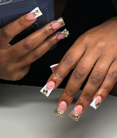 Classy birthday sets🤍>> ————————— Bookings open Link in Bio 🔗 ————————— 📍ATL,Ga Gwinnett County #nailtech #atl #atlanta #atlnailtech #atlstylists #atlantahairstylist #atlnails #nailart #nailaudio #nailreel #reels #tiktok #explore #explorepage #atlantamua #nails #shortnails #acrylicnails #freestlye #tuckerga #gwinettnails Atlanta Nails, Classy Birthday, Nail Tech, Short Nails, Nail Ideas, Hair Stylist, Acrylic Nails, Link In Bio, Atlanta