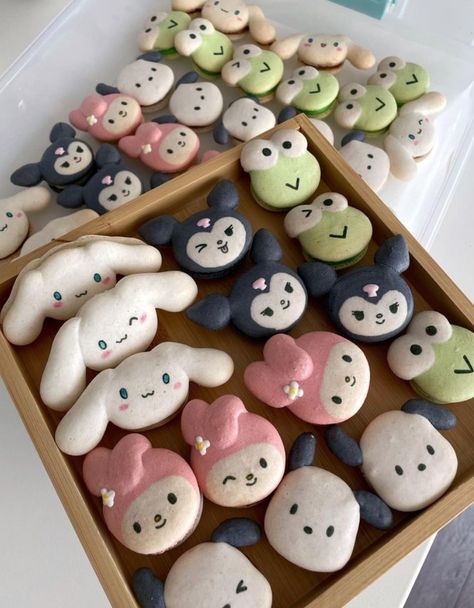 Mochi Theme Party, Sanrio Macaron, Sanrio Birthday, Sanrio Food, Sanrio Things, Pastry Ideas, Anime Cake, Hello Kitty Birthday Party, Kawaii Cooking