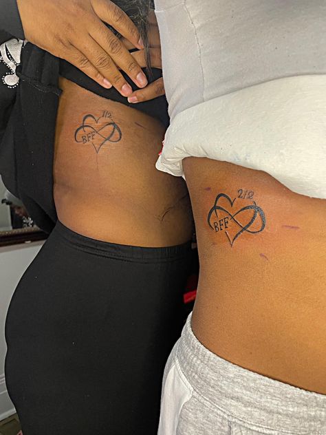 Girly Hand Tattoos, Matching Bff Tattoos, Maching Tattoos, Matching Friend Tattoos, Cute Matching Tattoos, Printed Chiffon Dress, Cute Tattoos On Wrist, Matching Best Friend Tattoos, Hand Tattoos For Girls