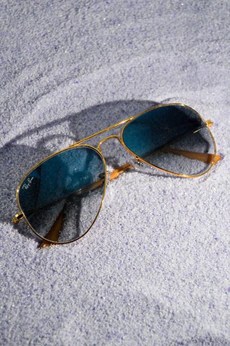 Ray-ban aviator sunglasses with gold frame Rayban Sunglasses Mens, Blue Aviator Sunglasses, Mens Glasses Fashion, Mens Designer Sunglasses, The Aviator, Ray Ban Aviator, Aviator Sunglasses Mens, Stylish Glasses, Mens Shoes Casual Sneakers