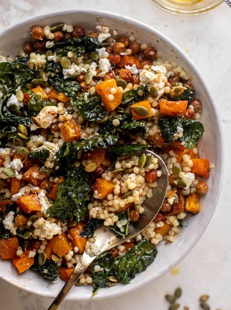 Butternut Squash Couscous Salad, Squash Bowl Recipes, Butternut Couscous, Squash Buddha Bowl, Butternut Squash Couscous, Butternut Squash Bowl, Winter Lunch Ideas, Couscous Bowls, Butternut Salad