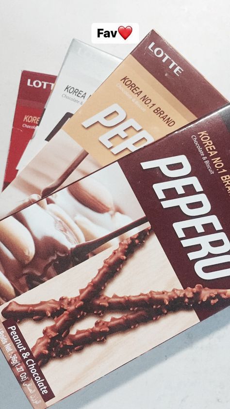 Pepero, Korean chocolate Pepero Aesthetics, Korean Chocolate, Korean Dessert, Teenage Life, Korean Snacks, K Food, Grocery Foods, I Love Chocolate, Baby Monster