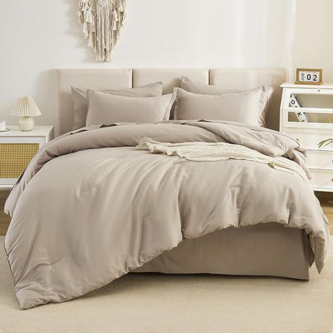 Great Buy! Love this Bed in a Bag Soft and beautiful in any room. King Size Comforter Sets, Solid Bed, Grey Comforter Sets, Cozy Sleep, King Size Comforters, Bed Comforter Sets, Lightweight Bedding, Bed In A Bag, Queen Comforter Sets