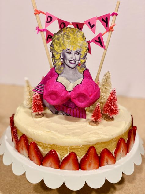 Cause it's Dolly's Birthday! Dolly Parton Cake, Carton Cake, Dolly Parton Birthday, Dolly Party, Red Birthday Cakes, Whiskey Cake, Cake Liner, Christmas Albums, Egg Carton